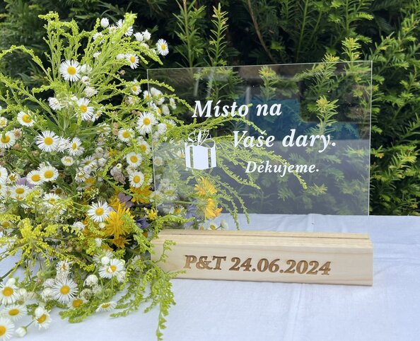 Plexi cedulka: Místo na dary